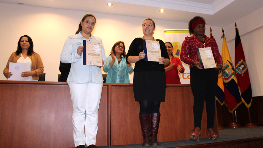 Entrega de certificados, auditorio Monseñor Óscar Romero del campus El Girón