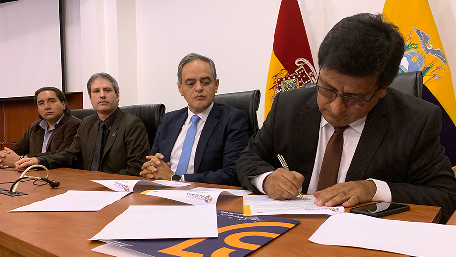 Firma del convenio de cooperación interinstitucional para el desarrollo de Practicas Pre-profesionales