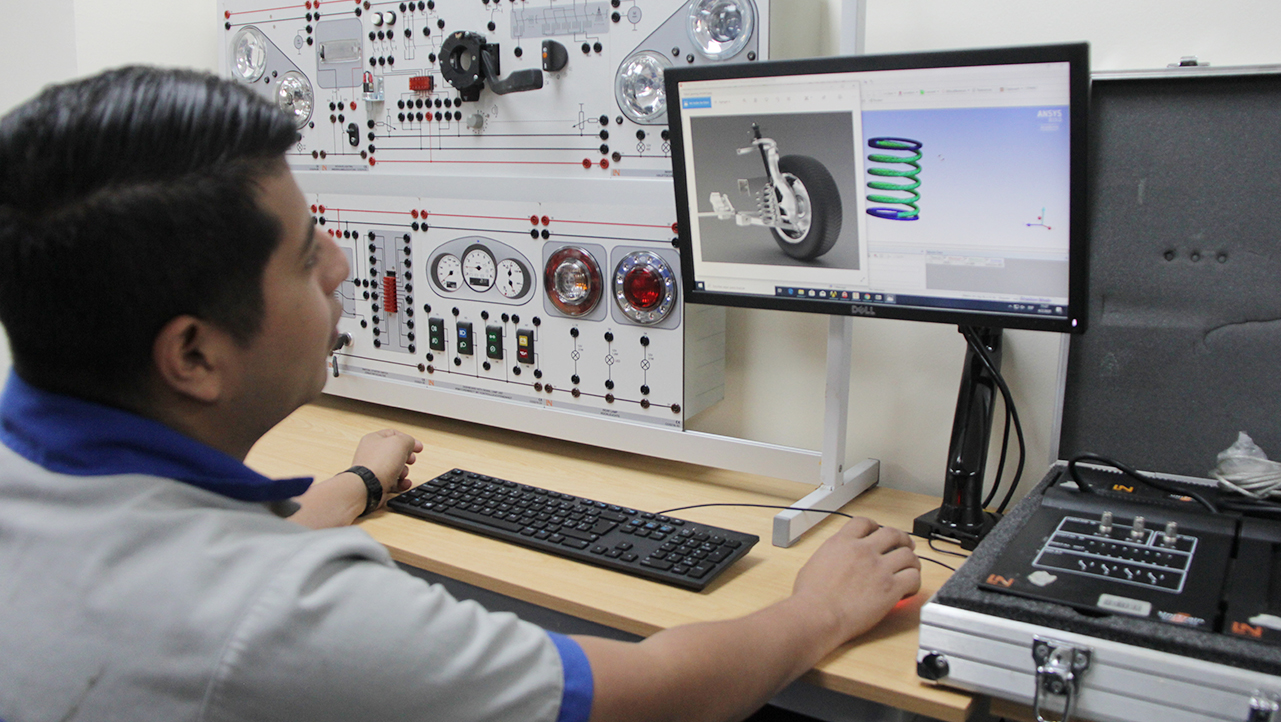 Estudiante diseña en 3D un muelle para un vehículo pesado