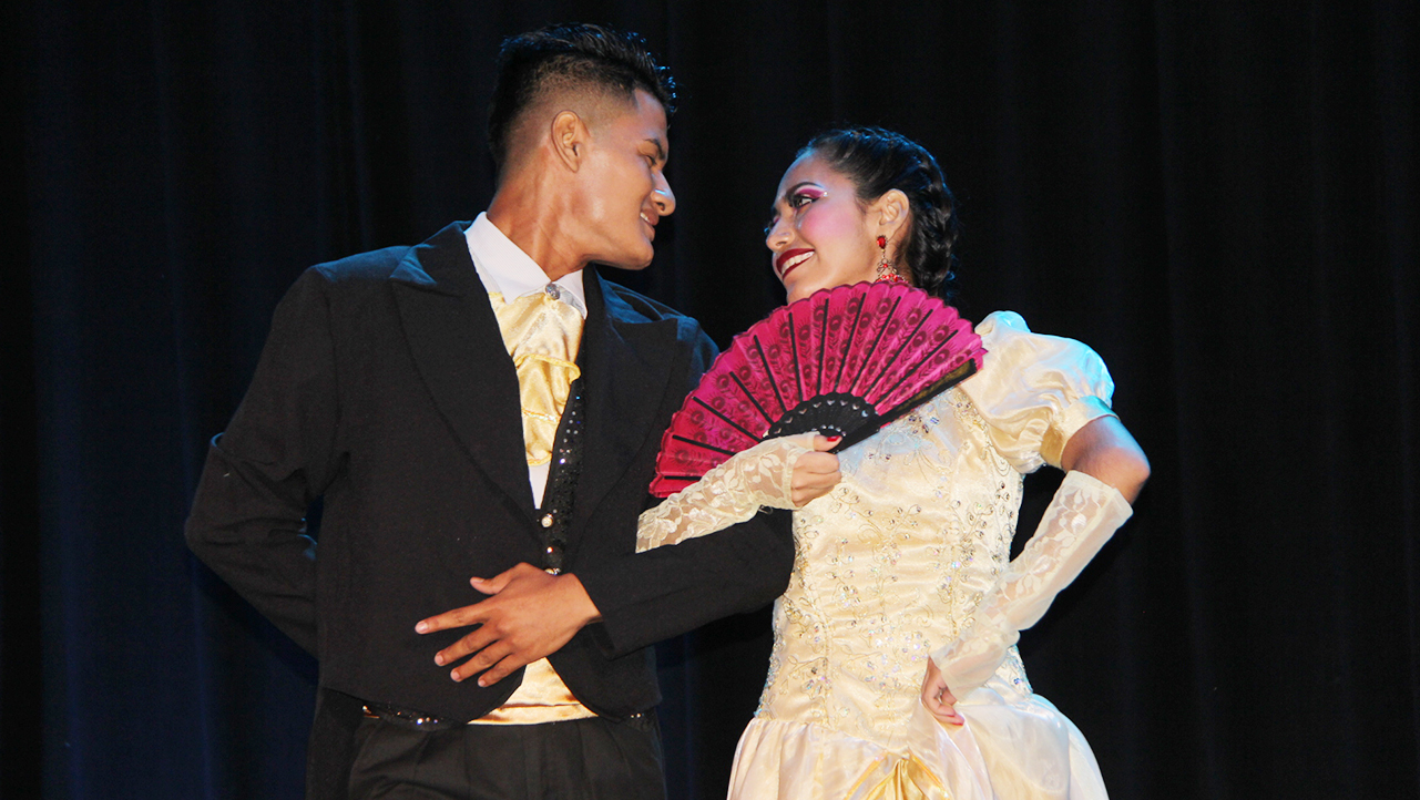 Danzas UNEMI de la Universidad Estatal de Milagro
