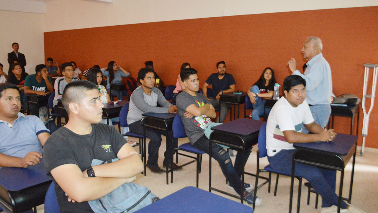 Students during the talk