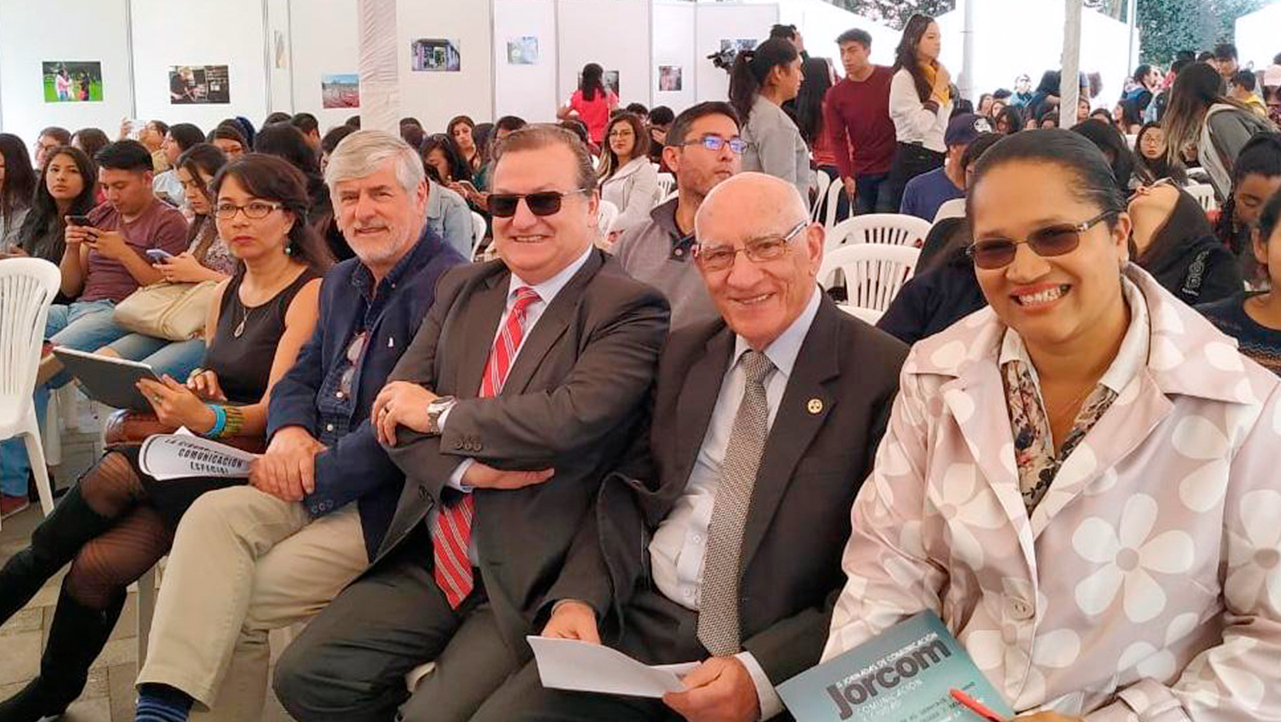 (De izq.) Grace Benalcázar, Fernando Carrión, José Juncosa, P. Javier Herrán y Narcisa Medranda