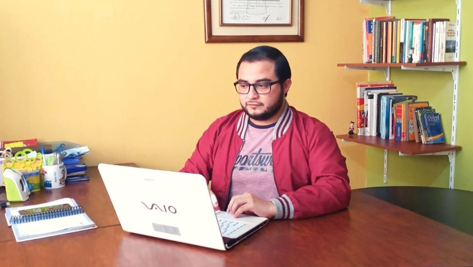 Stalyn Paz, capacitador del Webinar