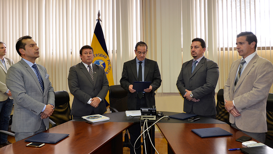 (de izq.) Luis Tobar, Fernando Solórzano, Fernando Moscoso, Fabián Cuesta y Gilberto Brito