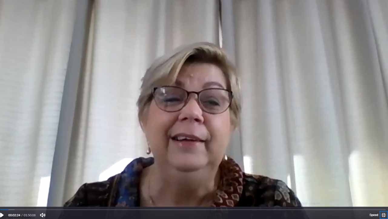 Teresa Díaz, facilitadora del conversatorio