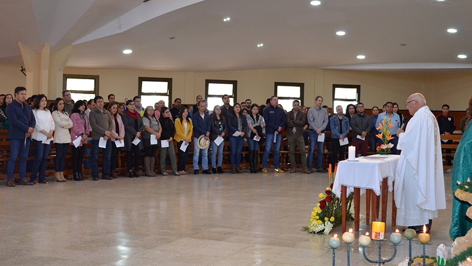 Eucaristía presidida por el P. Javier Herrán, Rector de la UPS