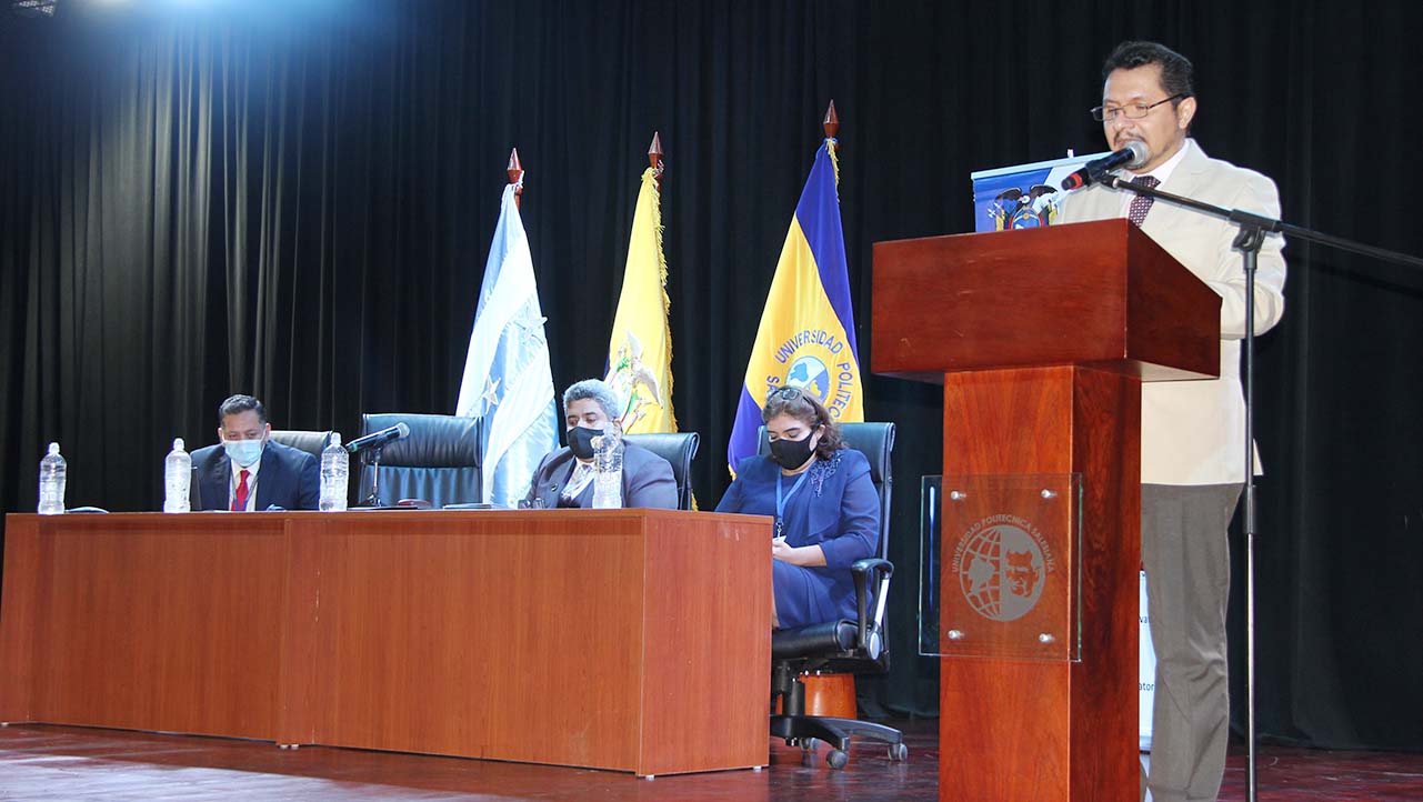 Intervención del vicerrector de la sede Guayaquil