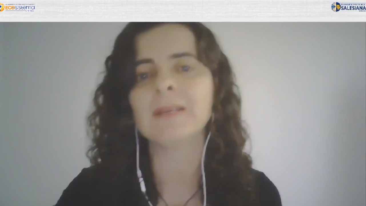 Intervención de Paz Guarderas, autora y coordinadora del texto