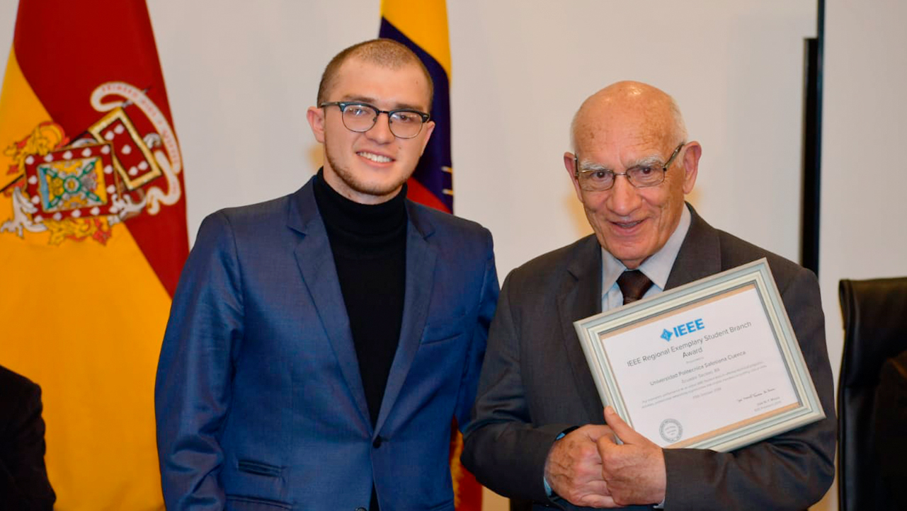 Entrega del reconocimiento de la Rama Ejemplar por la Región 9 de Latinoamérica y el Caribe