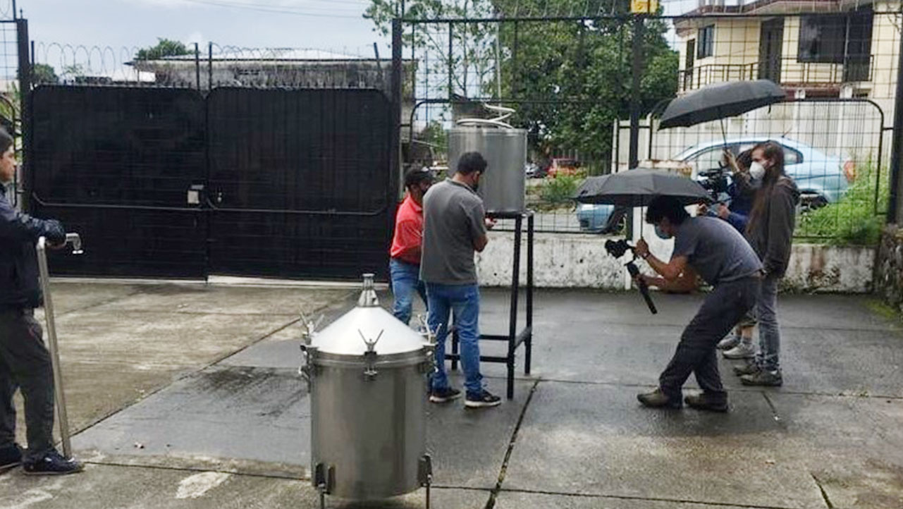 Capacitación al personal técnico de la Fundación Chankuap y a los técnicos Achuar a cargo de los docentes Christian Larenas y Paco Noriega