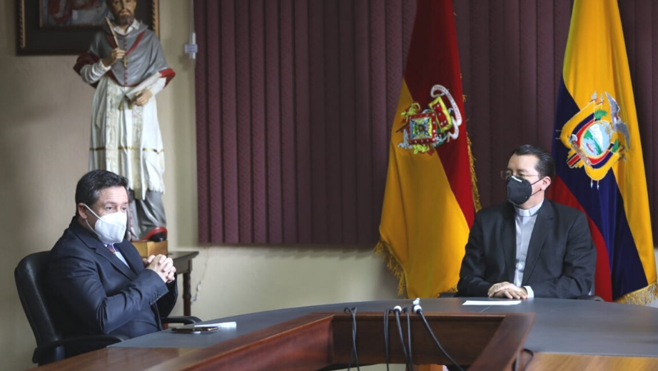 Reunión mantenida en el Rectorado de la UPS
