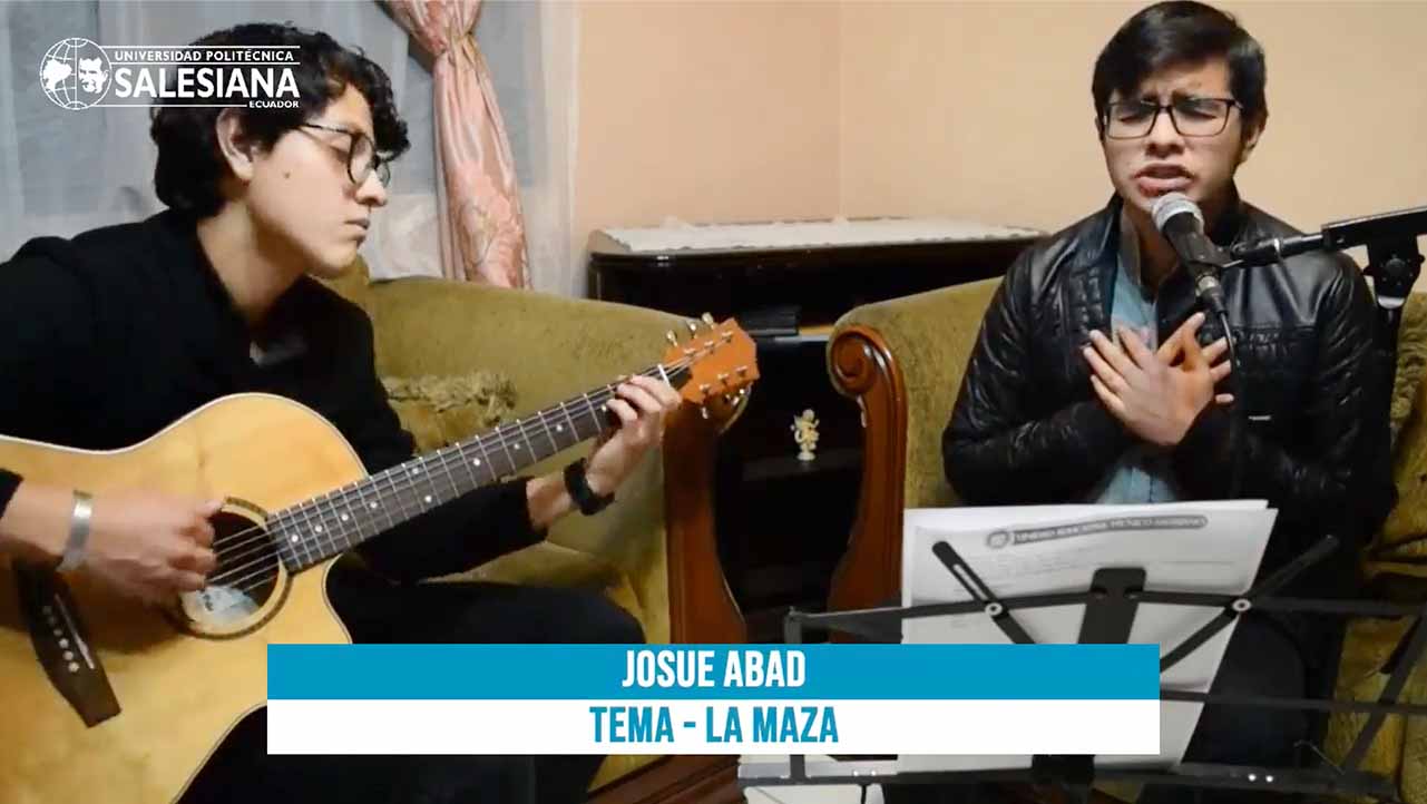Josué Abad singing