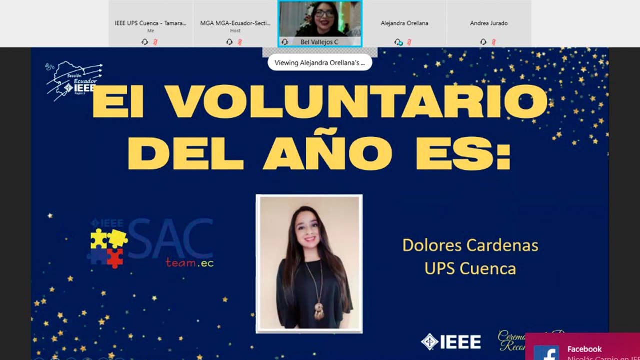Voluntaria del año reconocimiento a Dolores Cárdenas de la sede Cuenca
