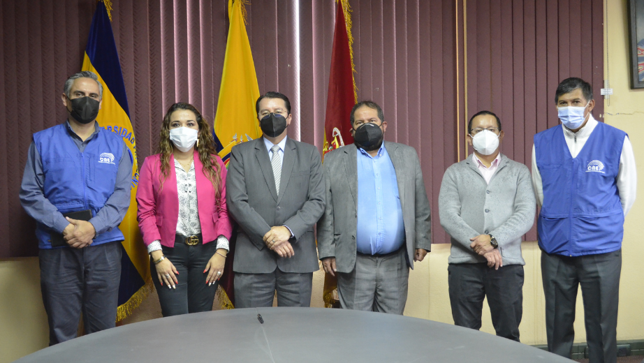 UPS firma convenio de colaboración con el CNE del Azuay