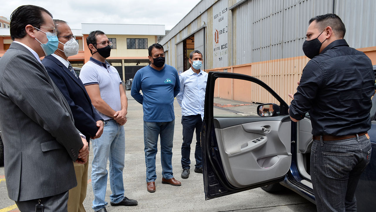 Demostración del funcionamiento del equipo Sistema test de frenado vehicular