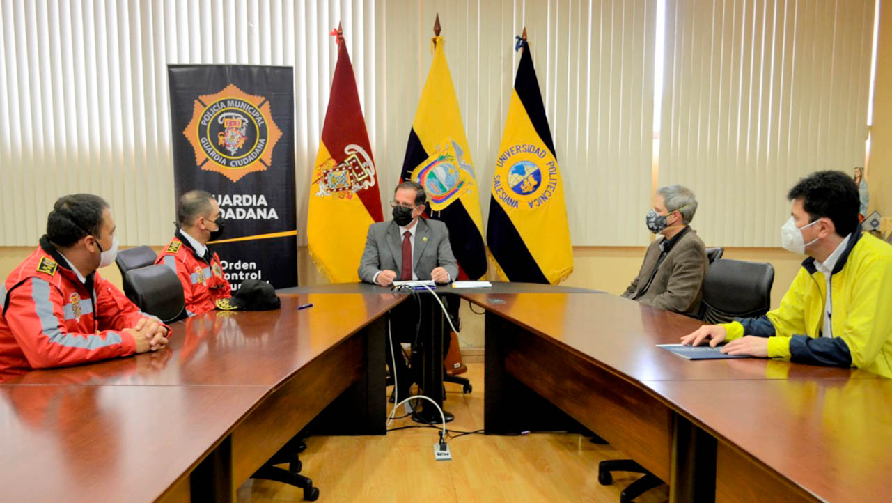Firma de convenio con la Guardia Ciudadana de Cuenca