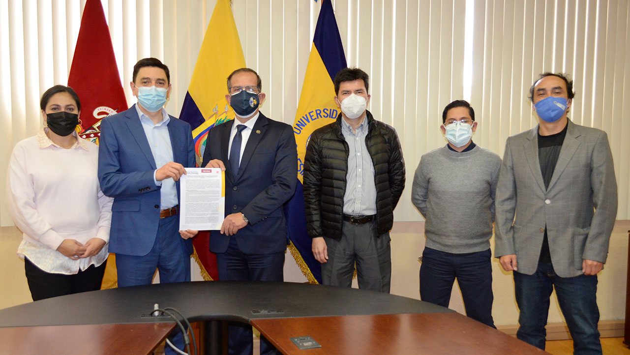 Ceremonia de la firma del convenio con la Fundación El Barranco