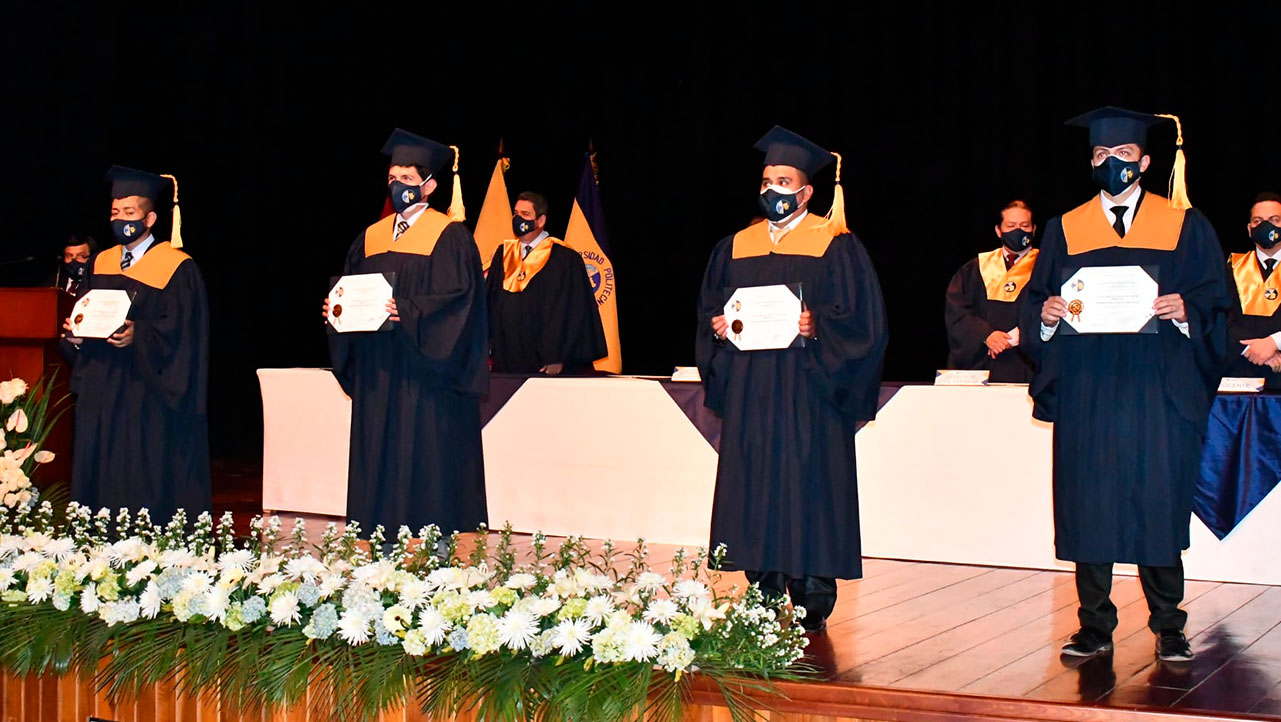 Graduados de la Universidad Politécnica Salesiana - sede Cuenca