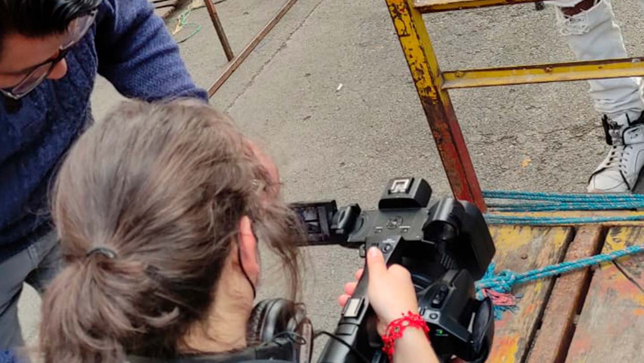 Producción del cortometraje junto al apoyo de docentes de la carrera
