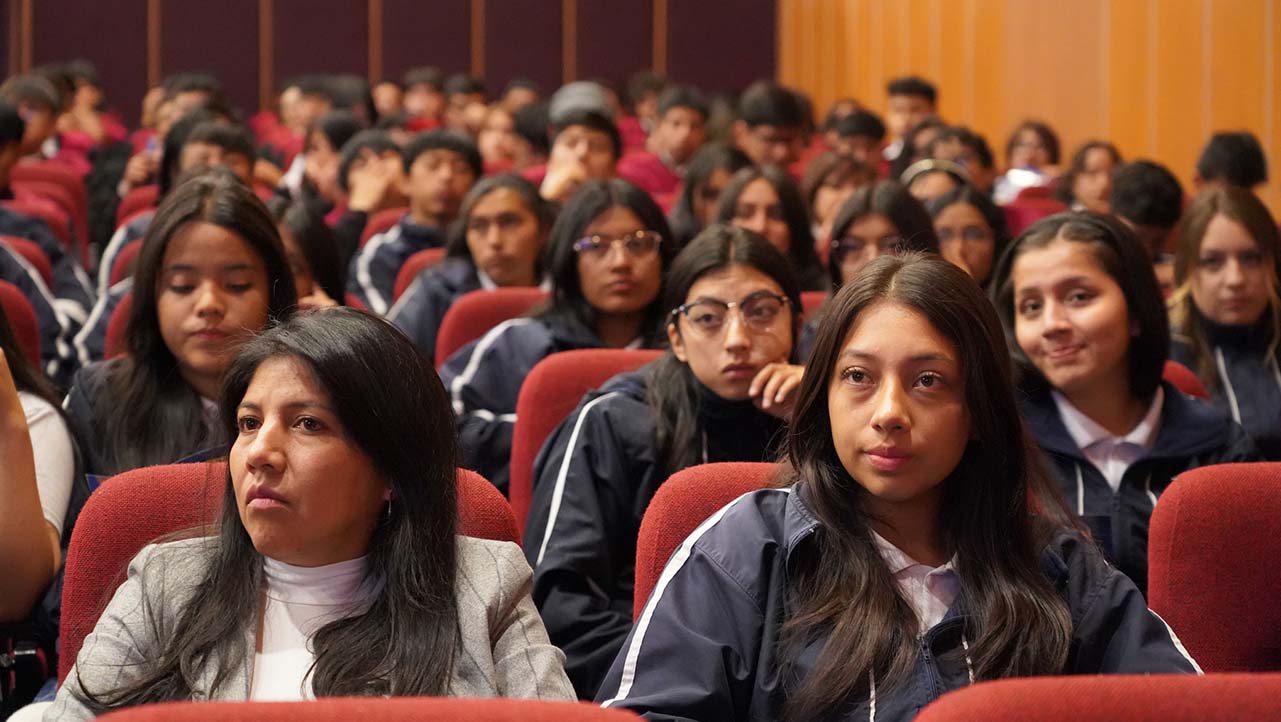 Unidades Educativas fueron parte de III Simposio de Publicaciones Científicas Ex Alumnos