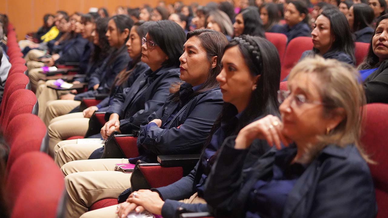 Colaboradoras de la sede Cuenca durante el evento