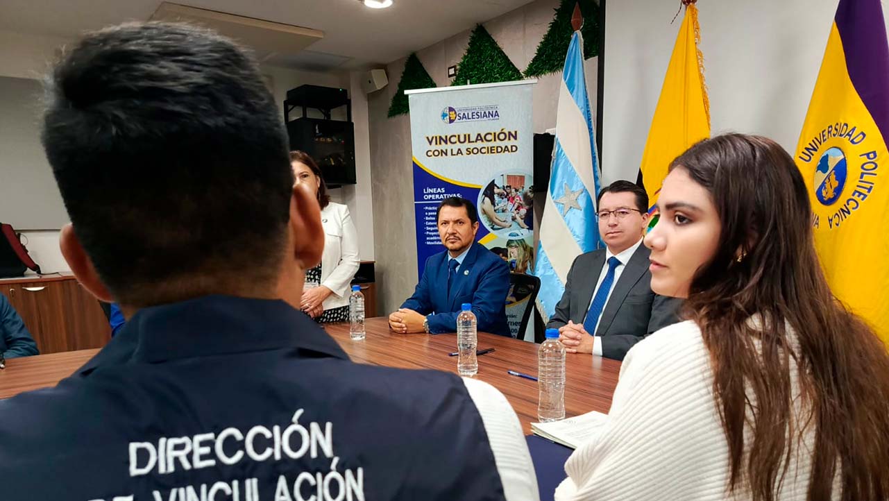 Colaboradores de la sede Guayaquil durante su intervención