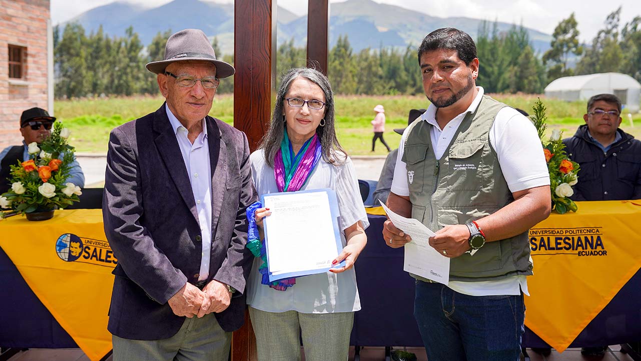  Ministerio del Ambiente, Agua y Transición Ecológica entrega la autorización del uso del Agua a la Estación de Investigación de Ayora