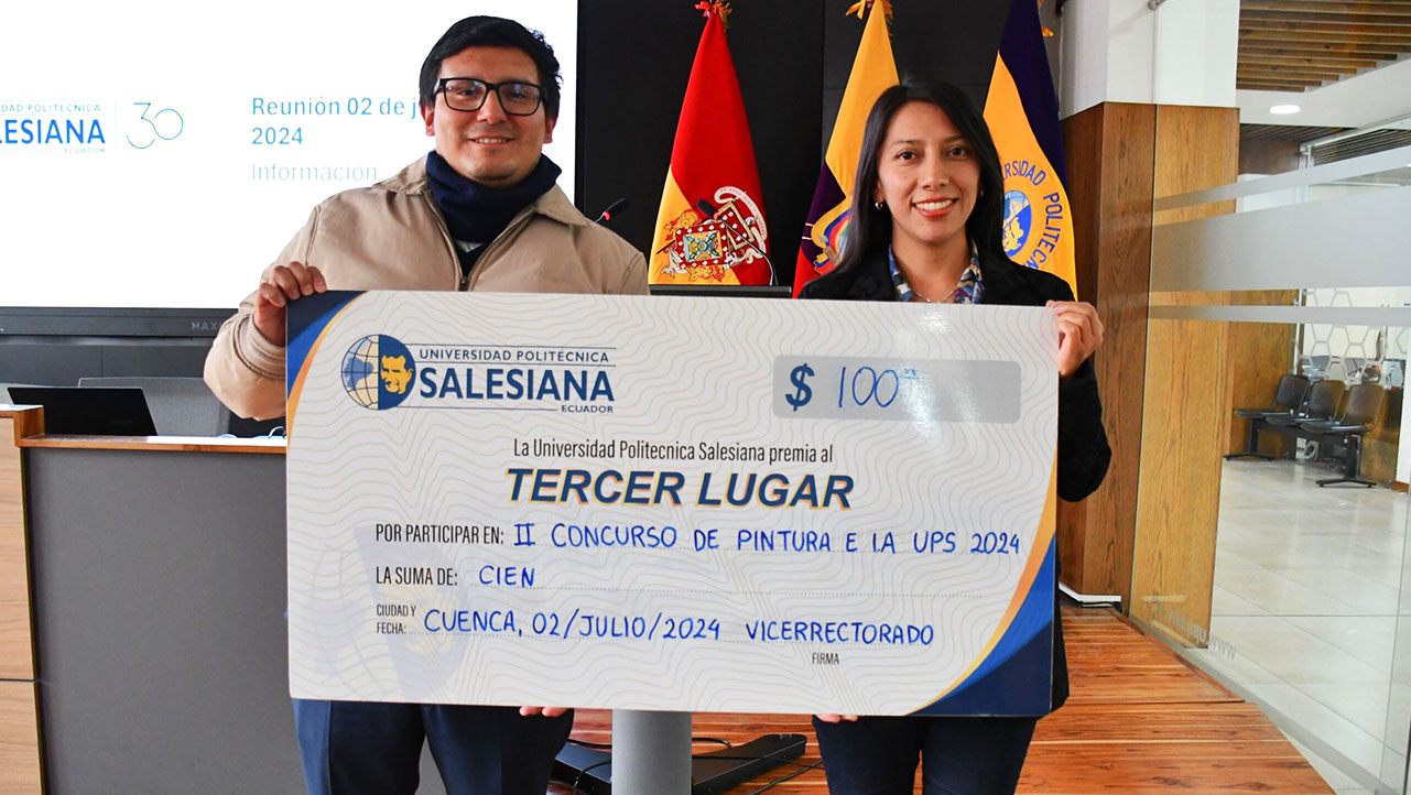 Ana Cecilia Villa ganadora del 3er lugar II Concurso de Pintura