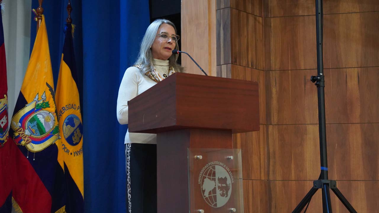 Dra. Carmen Luiza da Silva, Rectora de la UniSales - Centro Universitário Salesiano durante la segunda conferencia magistral del congreso