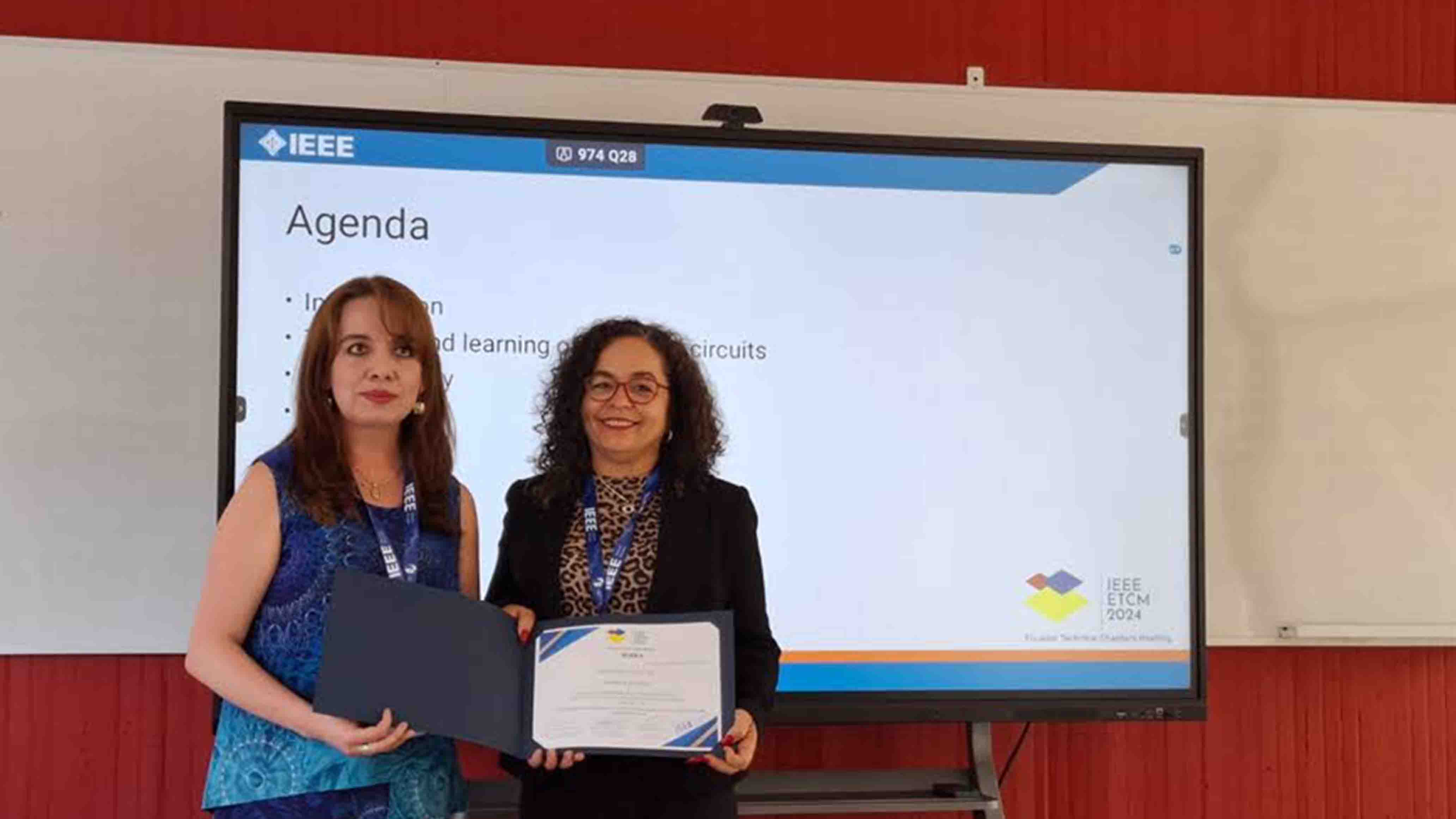 La UPS destaca en el Congreso IEEE ETCM 2024 con investigaciones sobre ética en ingeniería y transmisión de datos