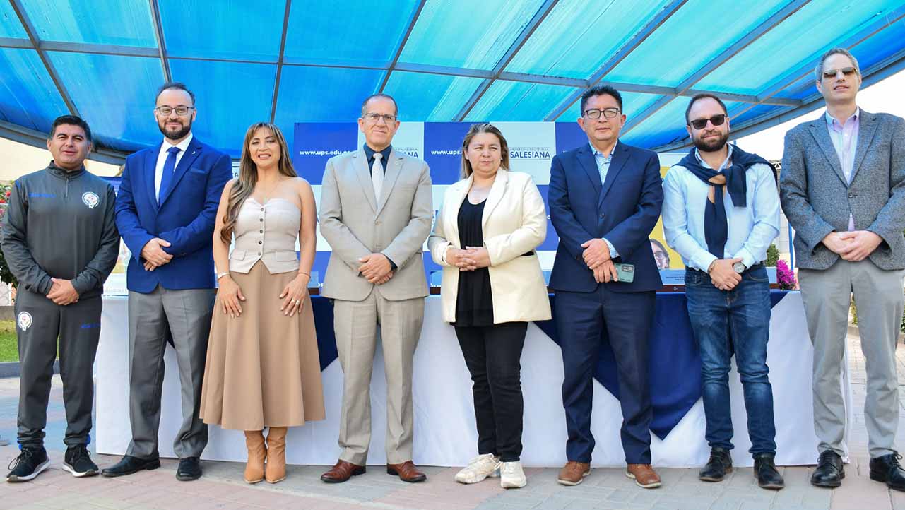 Autoridades de la UPS y del Círculo de Periodistas Deportivos del Ecuador