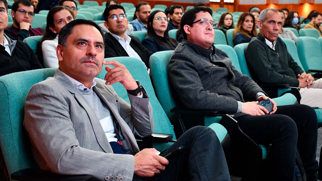 Docentes de la sede Cuenca presentes de manera telemática en la Rendición de Cuentas 2024