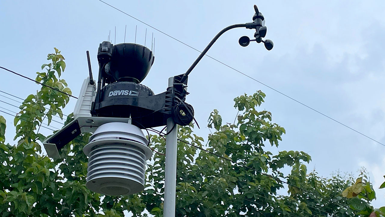 Estación meteorológica instalada