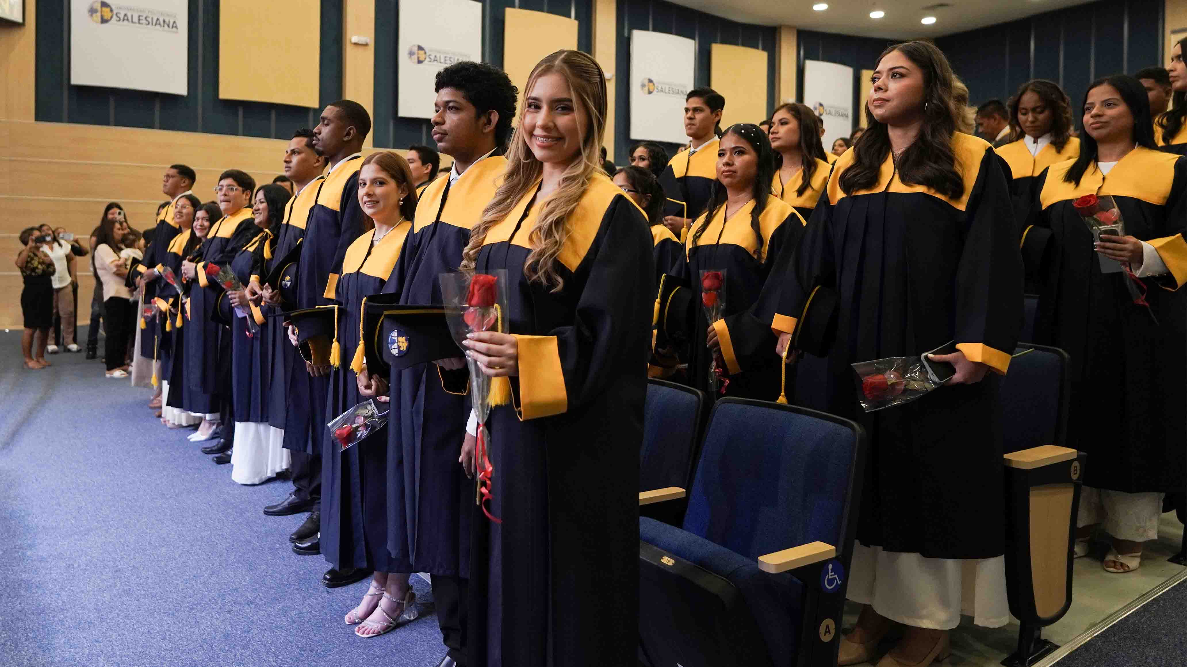 La UPS sede Guayaquil entregó a la sociedad ecuatoriana nuevos profesionales