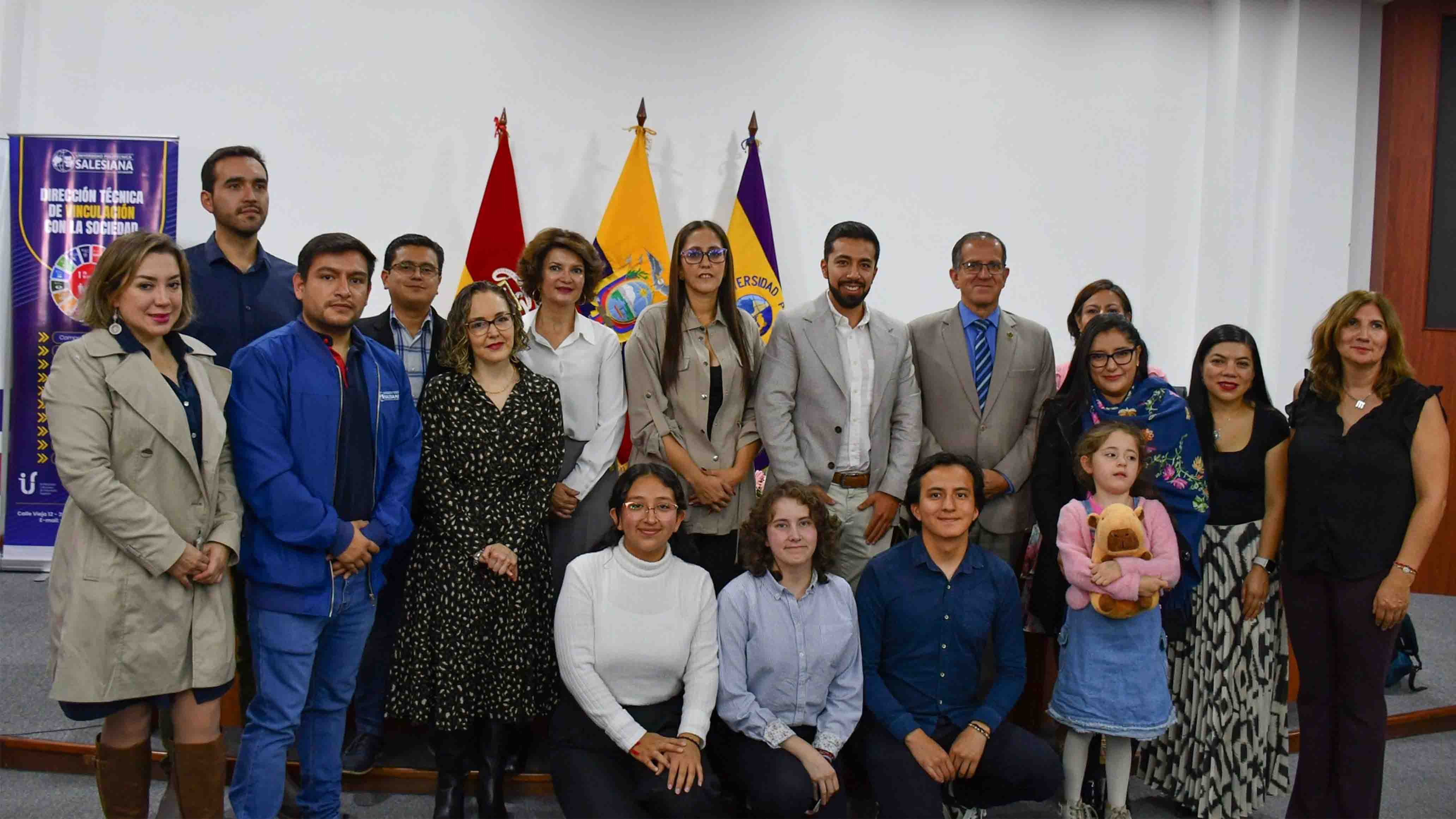 Universidades involucradas y el Cons. Protec. de Derechos de la Municipalidad de Cuenca realizaron los MOOCS