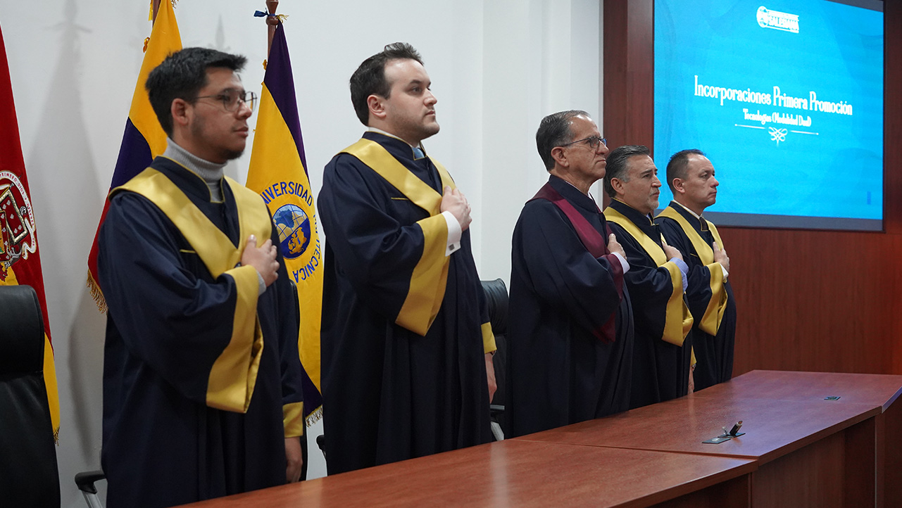 UPS gradua la primera promoción de tecnólogos en modalidad dual