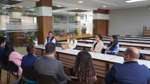 La ASINM vista la UPS