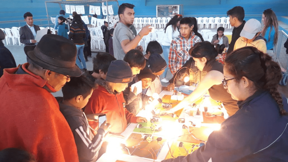 Estudiantes pertenecientes al grupo ASU 