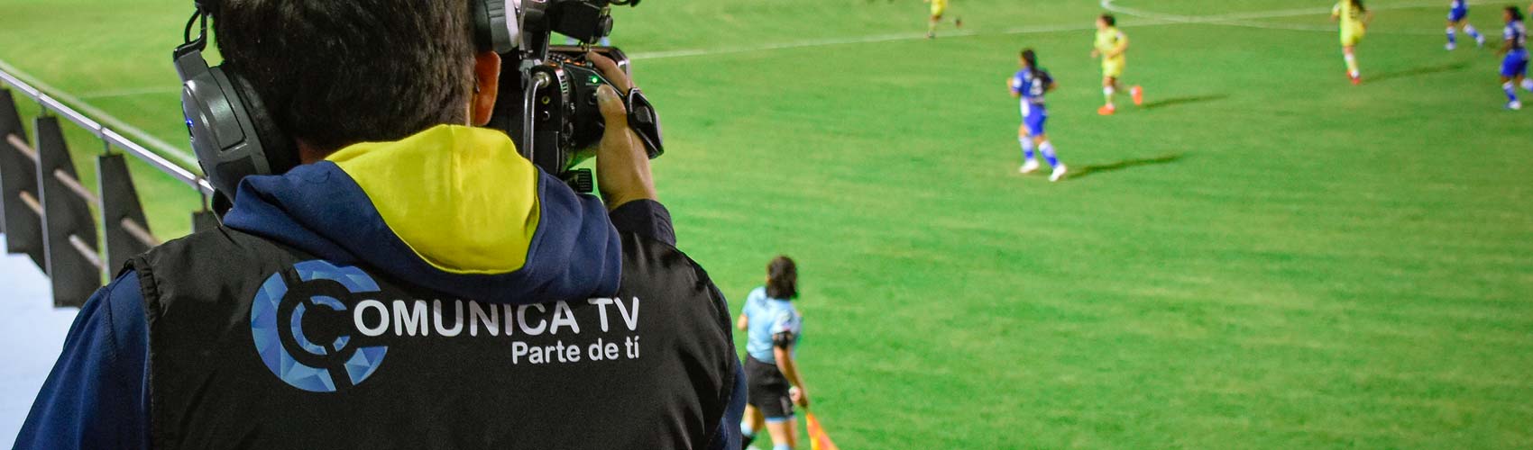 Estudiantes de la Carrera de Comunicación Sede Cuenca